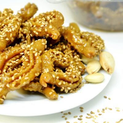 Close-up of Moroccan sesame honey chebakia ghriba. A traditional sweet treat from Fès.